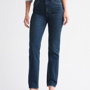 A&F Ultra High Rise 90s Straight Jean Size 24